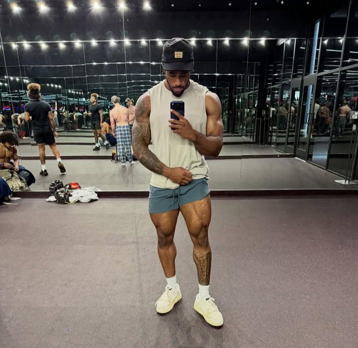 DECEAS TENER ESTE CHOCOLATE