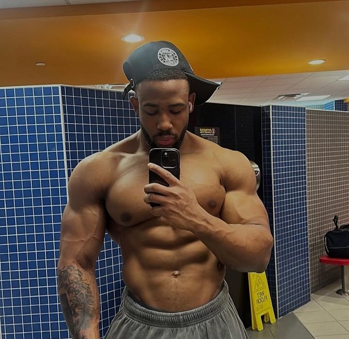 DECEAS TENER ESTE CHOCOLATE