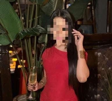 Sofi mujer joven, divertida y sensual con ganas de experimentar buenos momentos.