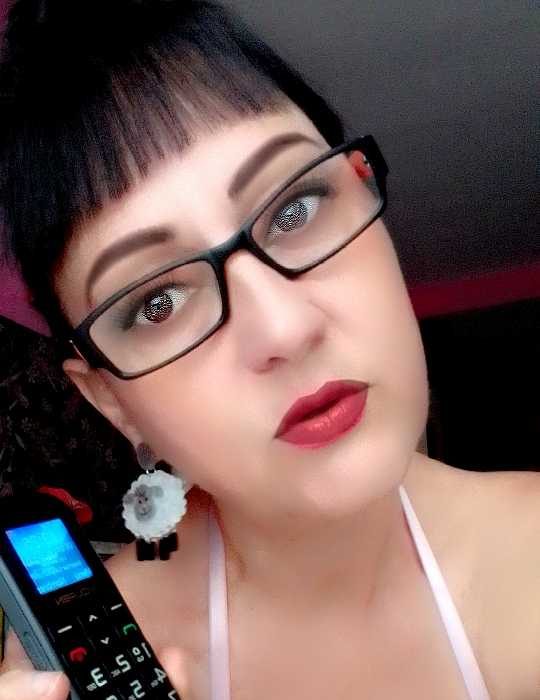 AMA DE CASA ESPAÑOLA.