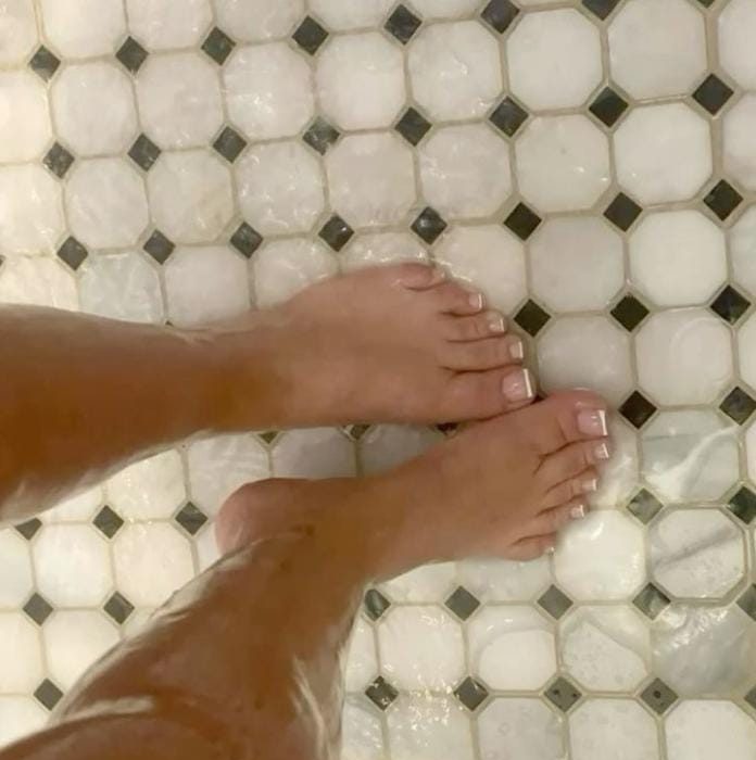 Sofi mujer joven, divertida y sensual con ganas de experimentar buenos momentos.