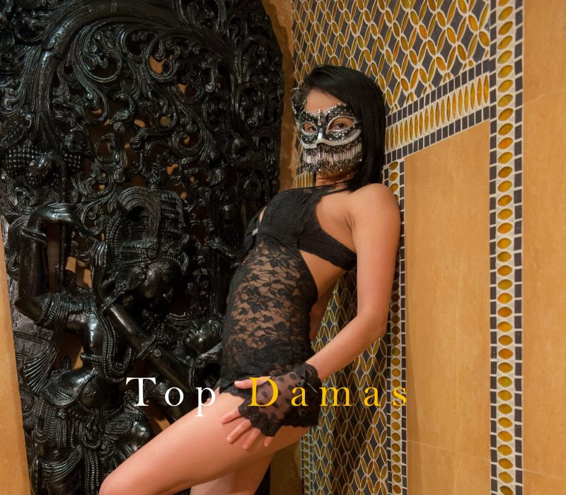 ALICIA, Extrovertida y sexy